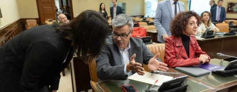 Letrados del Congreso avalan la maniobra del PSOE para frenar la citación de los fiscales