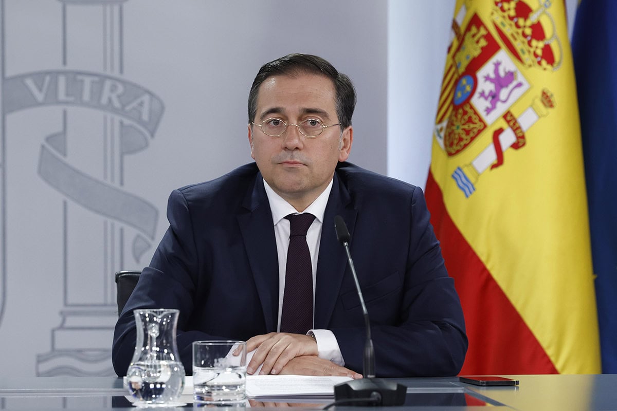 El Gobierno anuncia que España retira a su embajadora en Argentina tras los ataques de Milei