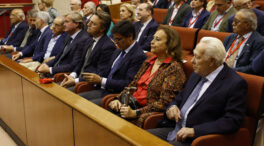 El Parlamento andaluz escenifica su apoyo a la tauromaquia con los votos de PP, Vox y PSOE