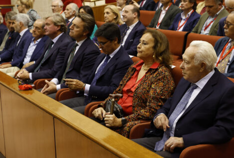 El Parlamento andaluz escenifica su apoyo a la tauromaquia con los votos de PP, Vox y PSOE