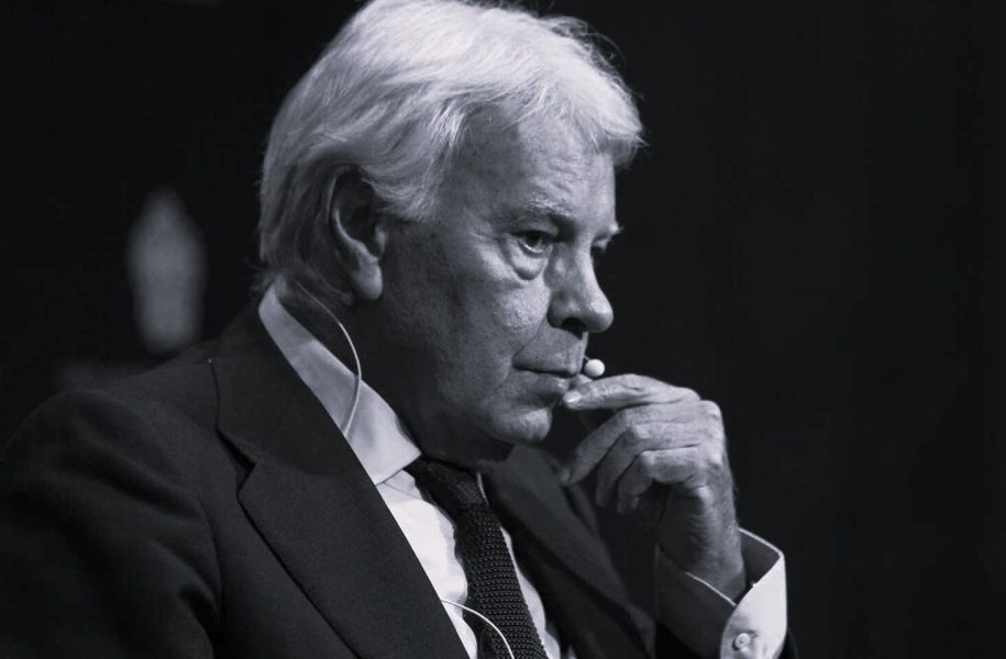 Felipe González: «Alguien que tiene responsabilidad de liderazgo, duda»
