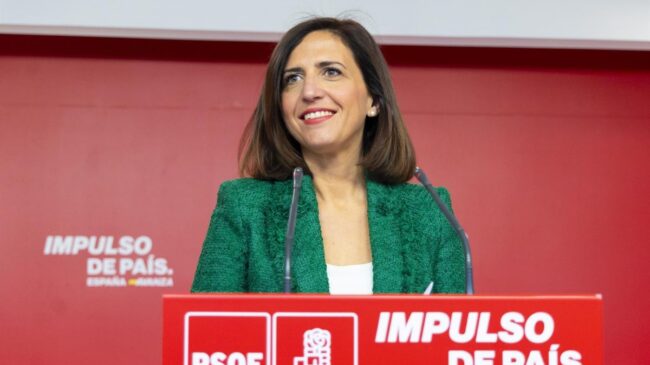 El PSOE no cuestiona las palabras de Puente sobre Milei e insiste: «Hace cosas extrañas»