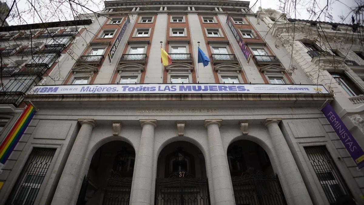El Ministerio de Igualdad gasta 8,4 millones en un ente dedicado al «progresismo feminista»