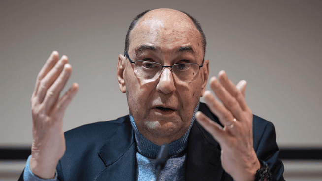 Vidal-Quadras aconseja a PP y Vox ofrecer apoyo a Illa a cambio de acabar con el 'procés'