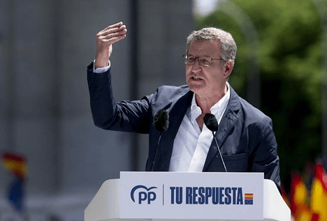 Feijóo eleva el tono contra Vox y Abascal acusa a PP y PSOE de estar «casados» en Bruselas