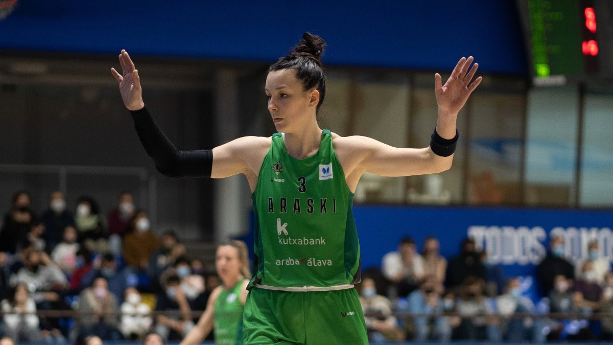 Gracia Alonso, jugadora de básquet 3×3: «Los sueños se madrugan, se sudan y se trabajan»