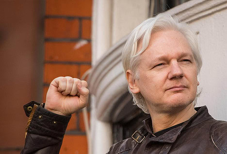 Julian Assange, en libertad bajo fianza tras un acuerdo con el Gobierno de EEUU