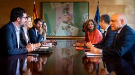 PSOE y Sumar pactan estudiar medidas para la «regeneración democrática»