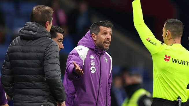 El caso de Paulo Pezzolano, el entrenador del Valladolid odiado por todos pese al ascenso