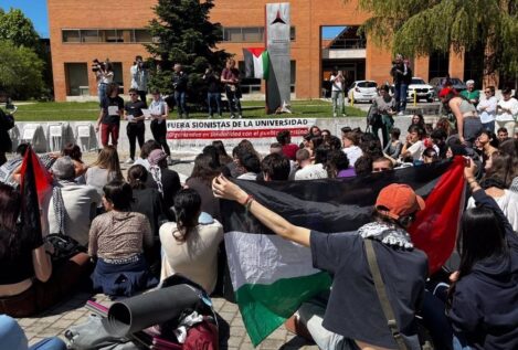 Unos 200 universitarios madrileños acampan para exigir el fin del conflicto en Gaza