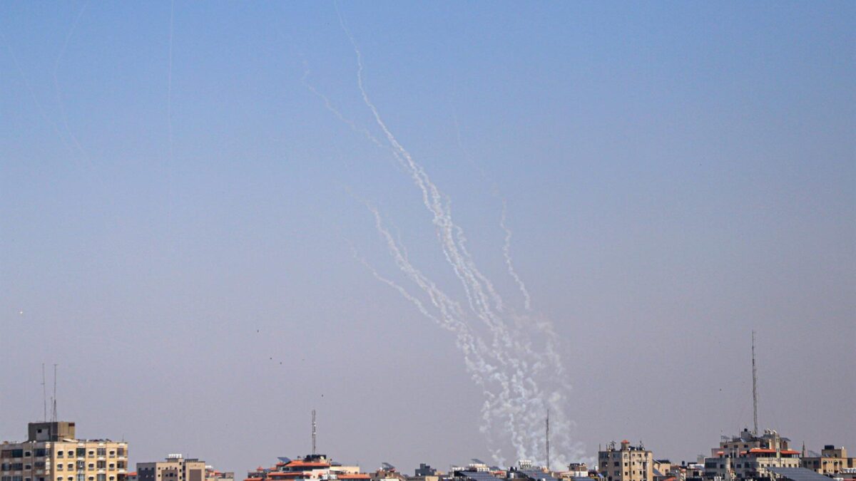 Al menos 14 heridos tras el lanzamiento de diez cohetes desde Rafá sobre Israel