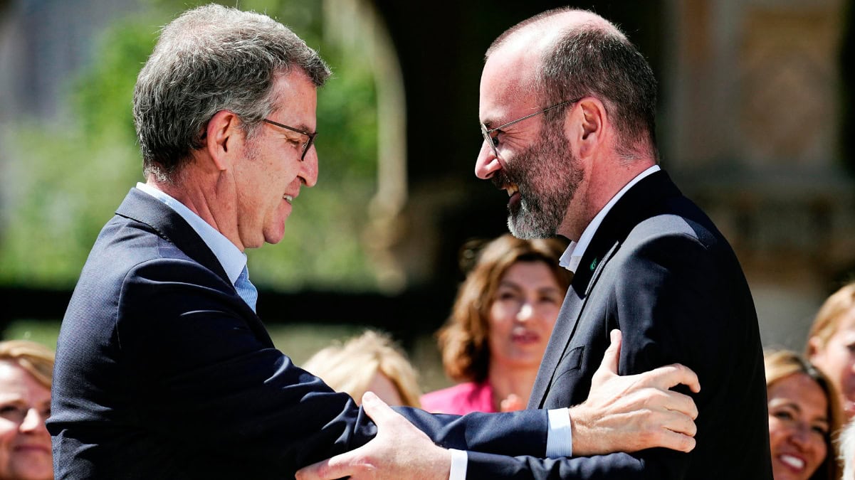 Weber reprende a Sánchez por su periodo de reflexión: «España no necesita un ‘showman’»