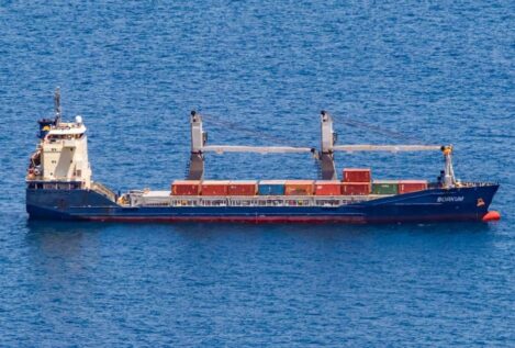 El Gobierno deniega la escala en España a un buque que transporta armas a Israel