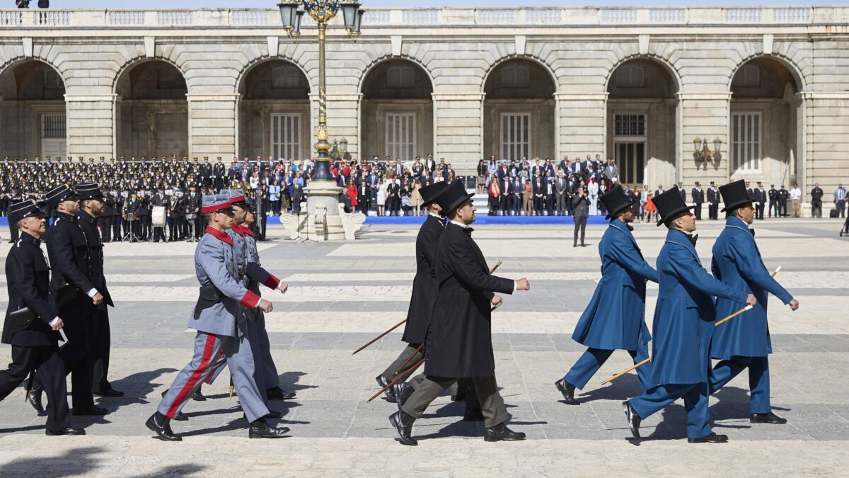 Enfado en los Tedax con Interior por excluirles en el desfile del bicentenario de la Policía