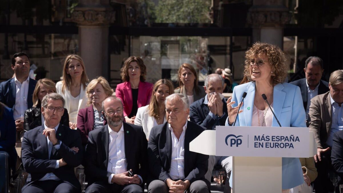 Dolors Montserrat afirma que el PP Europeo no puede «permitir» que la amnistía salga adelante