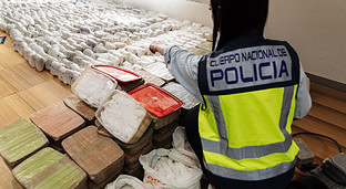 Los cárteles intentan implantar almacenes de 'cristal' en España ante la presión en Europa