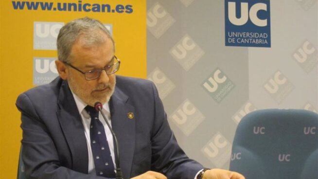 Un grupo de estudiantes denuncia al rector de la Universidad de Cantabria por acoso
