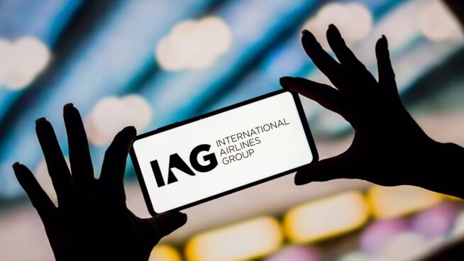 IAG perdió cuatro millones de euros hasta marzo, un 95,4% menos