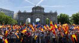 En directo | Miles de personas protestan contra la amnistía: «Aquí está España y la democracia»