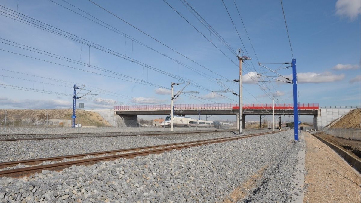 El tráfico de trenes en la alta velocidad entre Madrid y Andalucía sube un 29,5% hasta abril