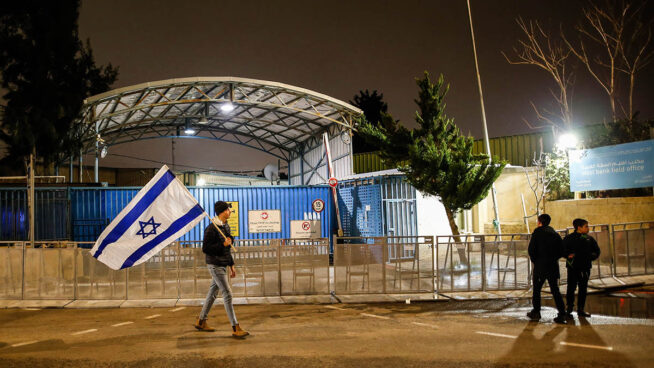 La UNRWA cierra su sede en Jerusalén Este después de que israelíes le prendieran fuego