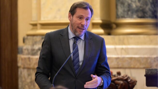Óscar Puente asegura que «algún asesor» del PP se toma «ocho gin-tonics diarios»