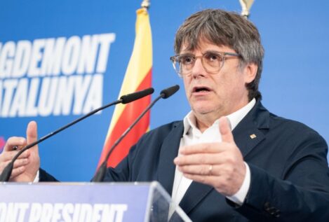 El Constitucional admite el recurso contra el voto delegado de Puigdemont y Puig