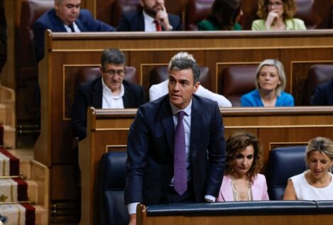 Sánchez vota 'sí' a la amnistía entre gritos de «¡traidor!, ¡traidor!» en el Congreso