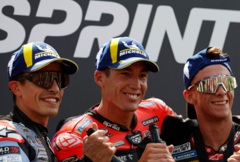 Triplete español al esprint en el Gran Premio de Cataluña de MotoGP