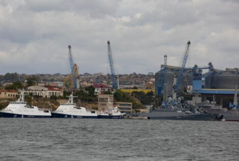 El Ejército ucraniano anuncia que ha hundido otro buque ruso en Crimea