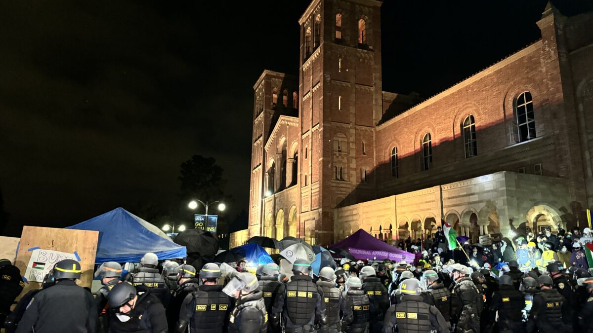 Ascienden a más de 2.000 los detenidos en protestas propalestinas en universidades de EEUU