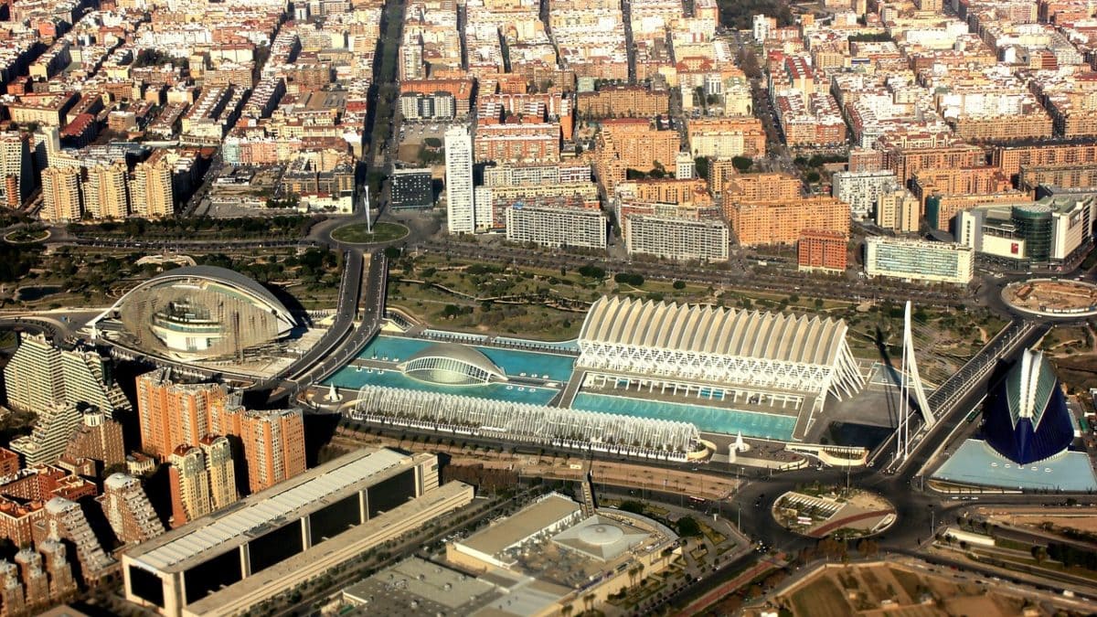 Estos son los destinos de Valencia donde puedes veranear a un precio ‘low cost’