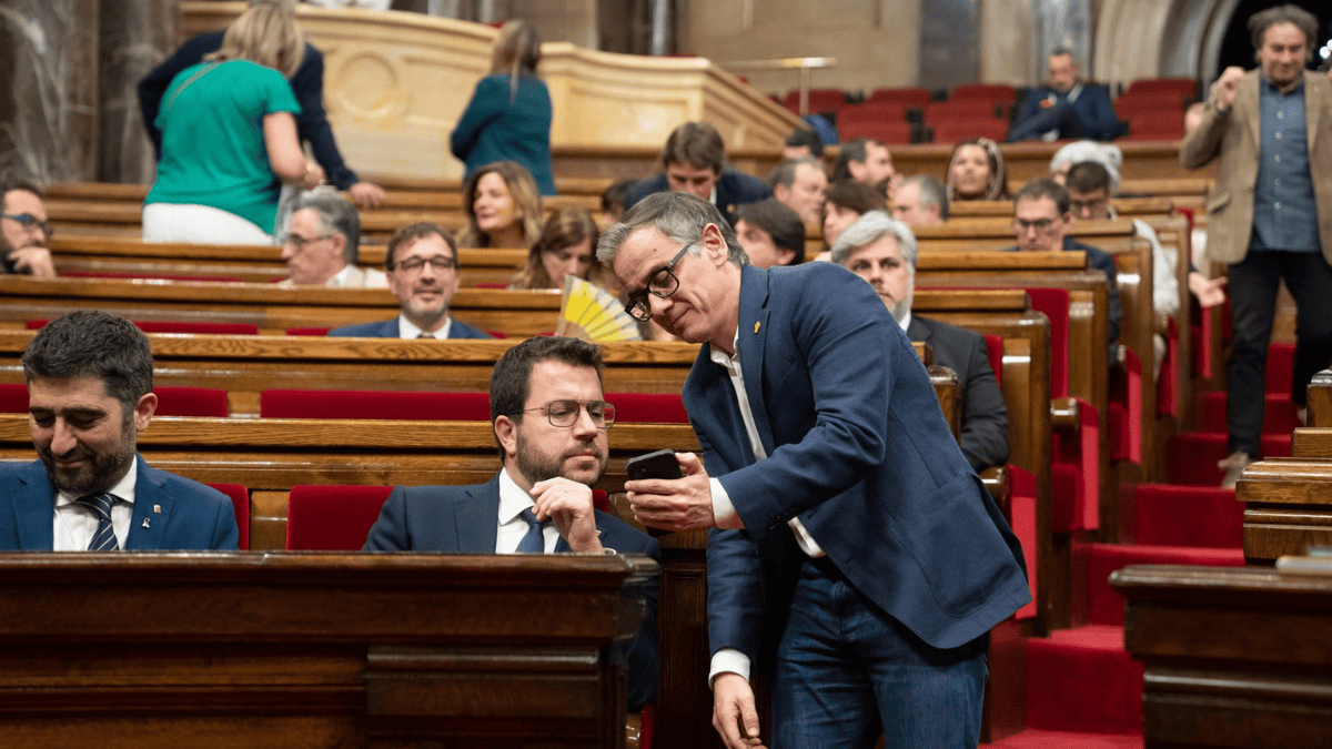 Aragonès y Rovira se suman al manifiesto de ERC que pide renovar su cúpula