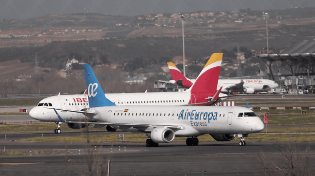 IAG ofrece nuevas concesiones a Bruselas para salvar la fusión con Air Europa