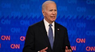 Lloyd Doggett, primer congresista demócrata que pide a Biden que renuncie a presentarse