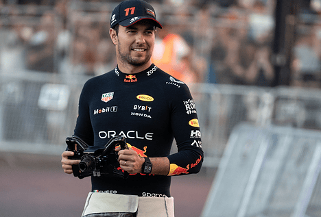Red Bull renueva a 'Checo' Pérez hasta 2026 y cierra la puerta a Carlos Sainz