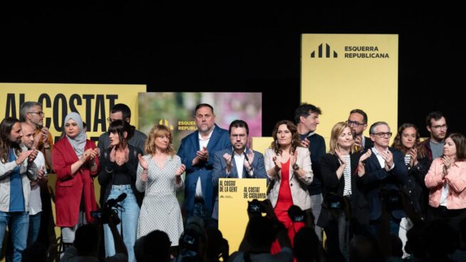 Centenares de militantes de ERC firman un manifiesto en el que piden renovar el partido