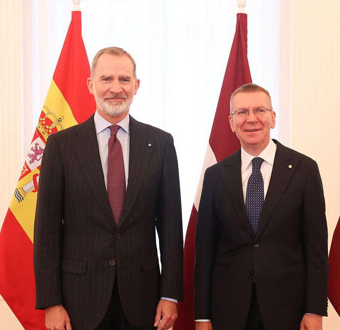 Felipe VI garantiza a Letonia que «no está ni estará sola» frente a la amenaza rusa