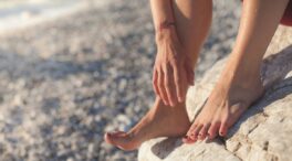 ¿Se te duerme un dedo del pie? Síntomas, causas y qué hacer para que desaparezca