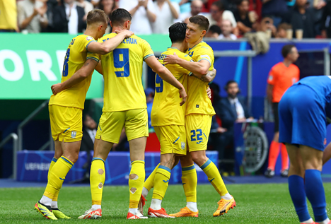 Ucrania remonta a Eslovaquia con un golazo para seguir viva en la Eurocopa