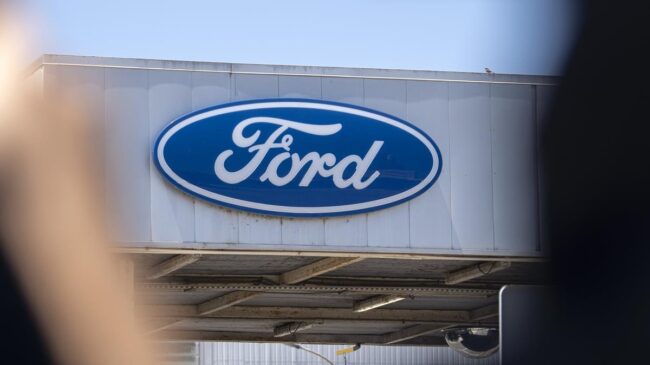 Ford acuerda un ERE en Almussafes para 626 trabajadores y aplicará un ERTE a mil