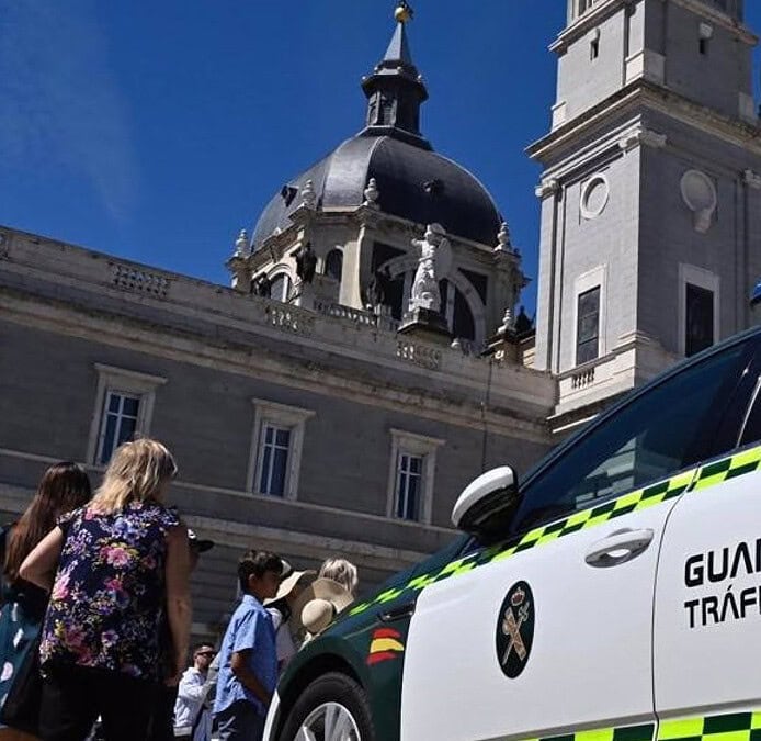 La Guardia Civil de Tráfico cumple 65 años y lo celebra en el centro de Madrid