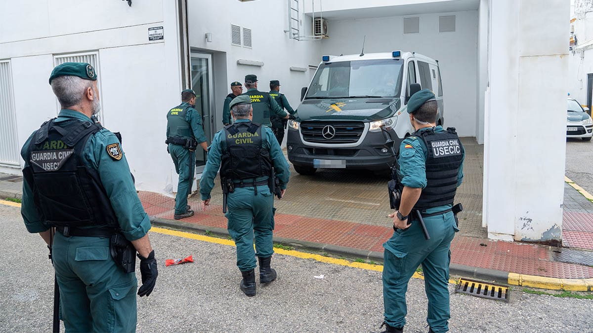 La Guardia Civil pedirá ayuda a Marruecos para detener al asesino de dos agentes en Barbate
