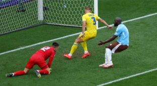 Bélgica decepciona al pasar segunda de grupo y Ucrania se queda fuera de la Eurocopa