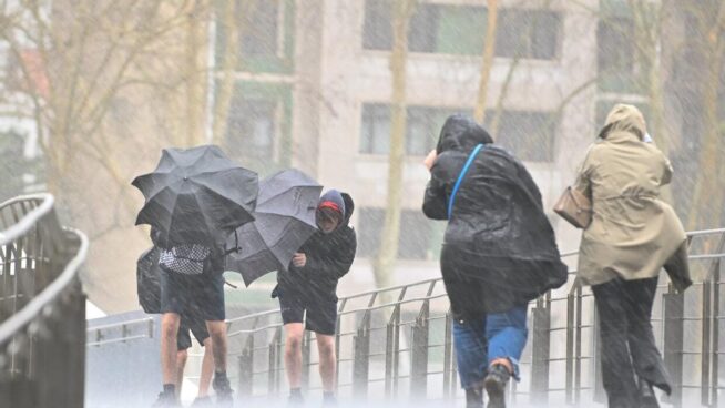 El ciclón Kirk alcanzará Galicia convertido en borrasca con fuertes vientos y lluvias