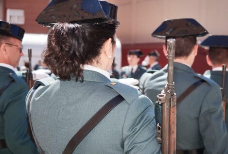 Pistolas, fusiles, ametralladoras… La Guardia Civil ha perdido 158 armas en la última década