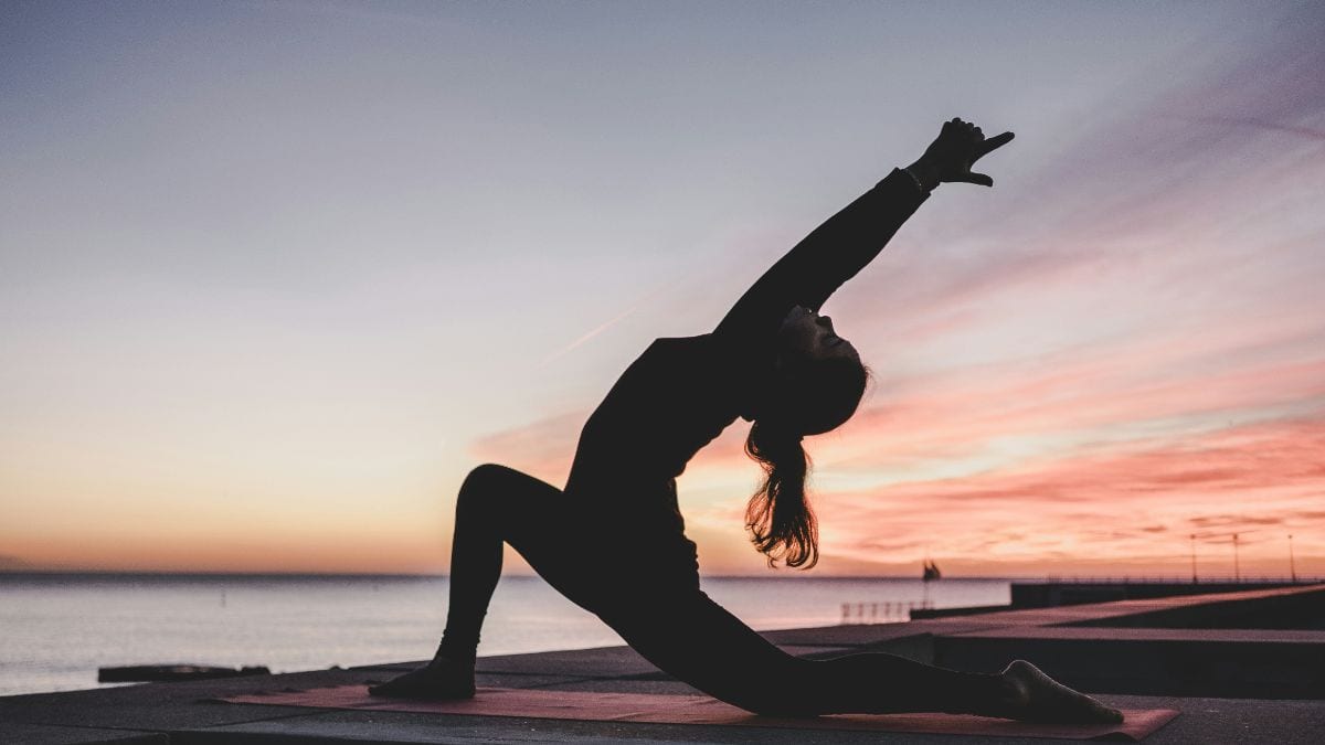 ¿Por qué es tan beneficioso el yoga para la salud mental y física?