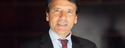 Uno de los psiquiatras más importantes de Europa: «Sanidad lanza bulos para vender su mensaje»