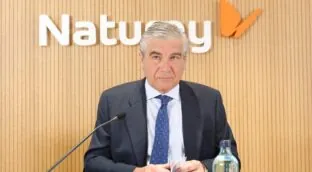 La CNMV pone a Taqa en el foco para que haga públicas sus intenciones sobre Naturgy