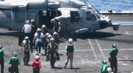 Nuevo naufragio junto a Yemen: se hunde un barco tras el ataque a un portaviones de EEUU